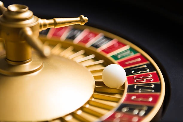iggs platform dashboard showing sportsbook, live-dealer tables, and slot games